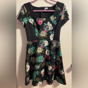 Elle Dress size 8